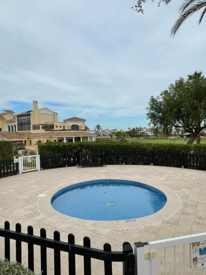 Apartamento De Lujo En Planta Baja Con Piscina En La Torre Golf Resort Roldan Bagian luar foto