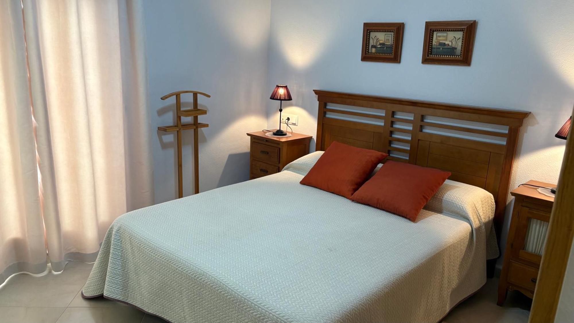 Apartamento De Lujo En Planta Baja Con Piscina En La Torre Golf Resort Roldan Bagian luar foto
